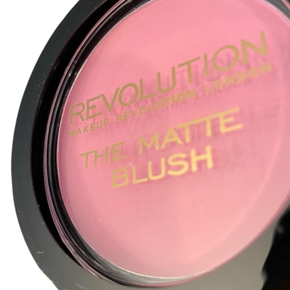 Makeup Revolution London Matte Blush DIVINE New Hints Of PINK Vegan Cruelty Free